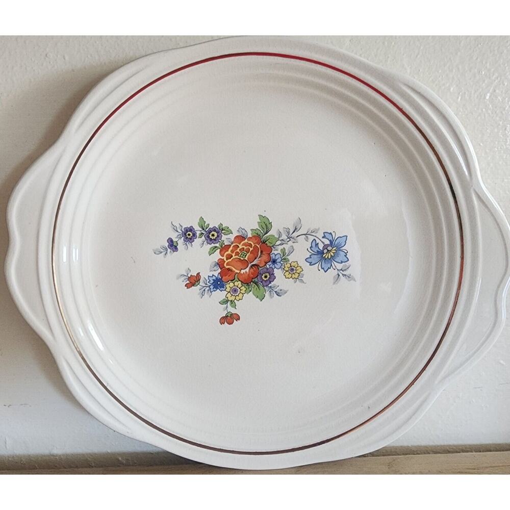 Universal Potteries Plate USA Warranted Gold 22 Kt Floral Scalloped Edge See Pic
